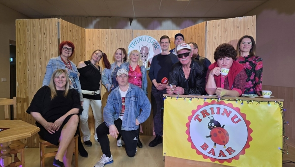 27. veebruaril Roosu talu vabaajakeskuses täissaalile antud etendust sai näha 9. märtsil eetris olnud saates „Märgatud Eestis”. Fotod: SULBI KÜLATEATER